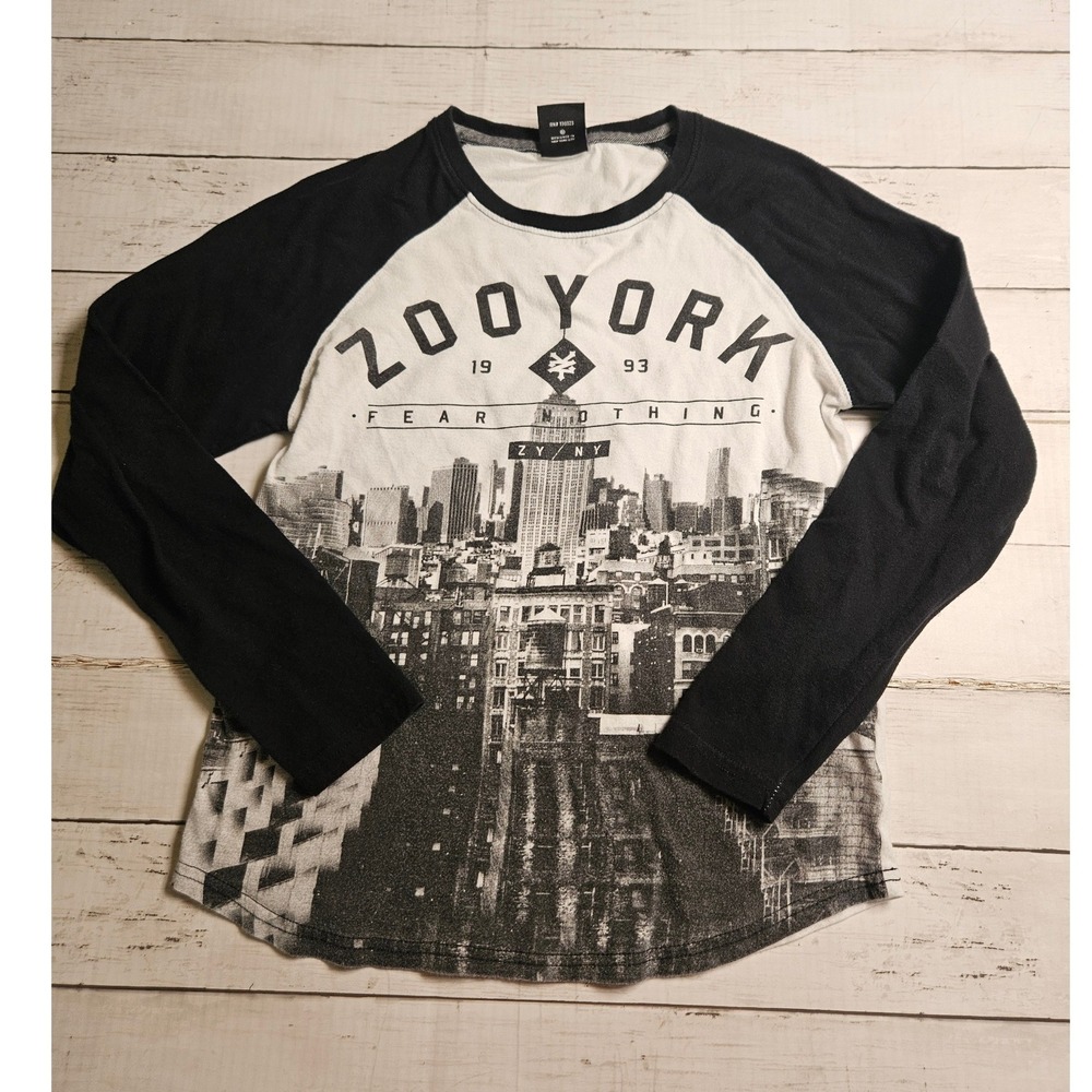 Zoo York Kids Raglan Long Sleeve Shirt NYC Skyline Graphic Black White Sz 10/12